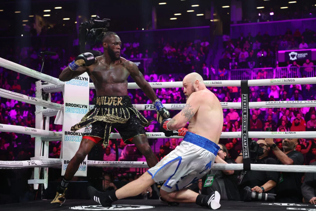 Wilder returns, knocks out opponent with just three punches