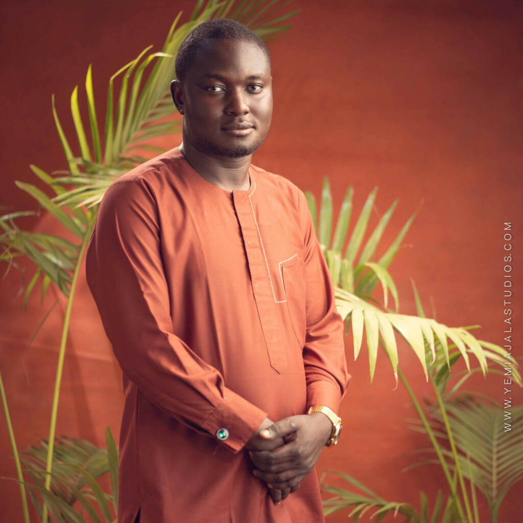 See photos shared on FB by serial killer doctor who killed his girlfriend, wife and cab driver