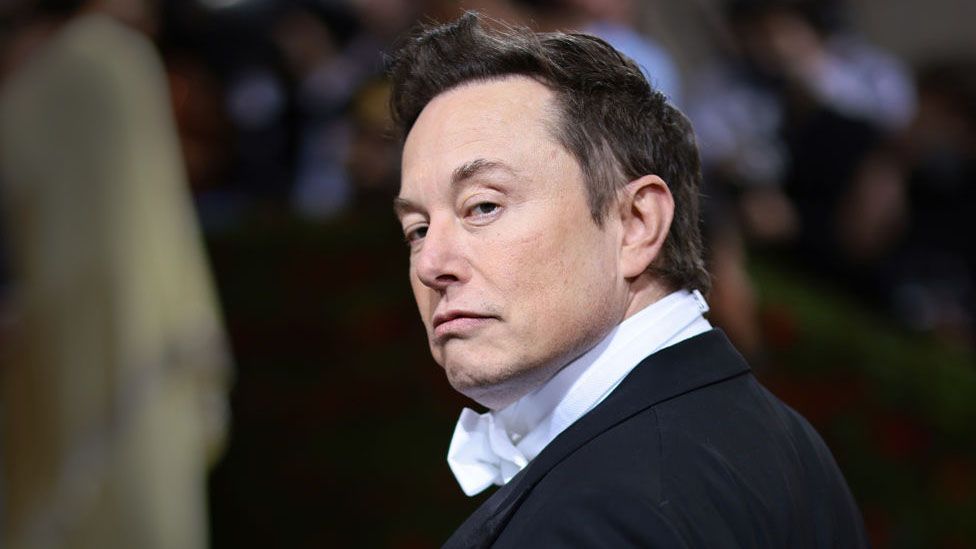 [Image] Elon Musk accuses Apple of hating free speech in America