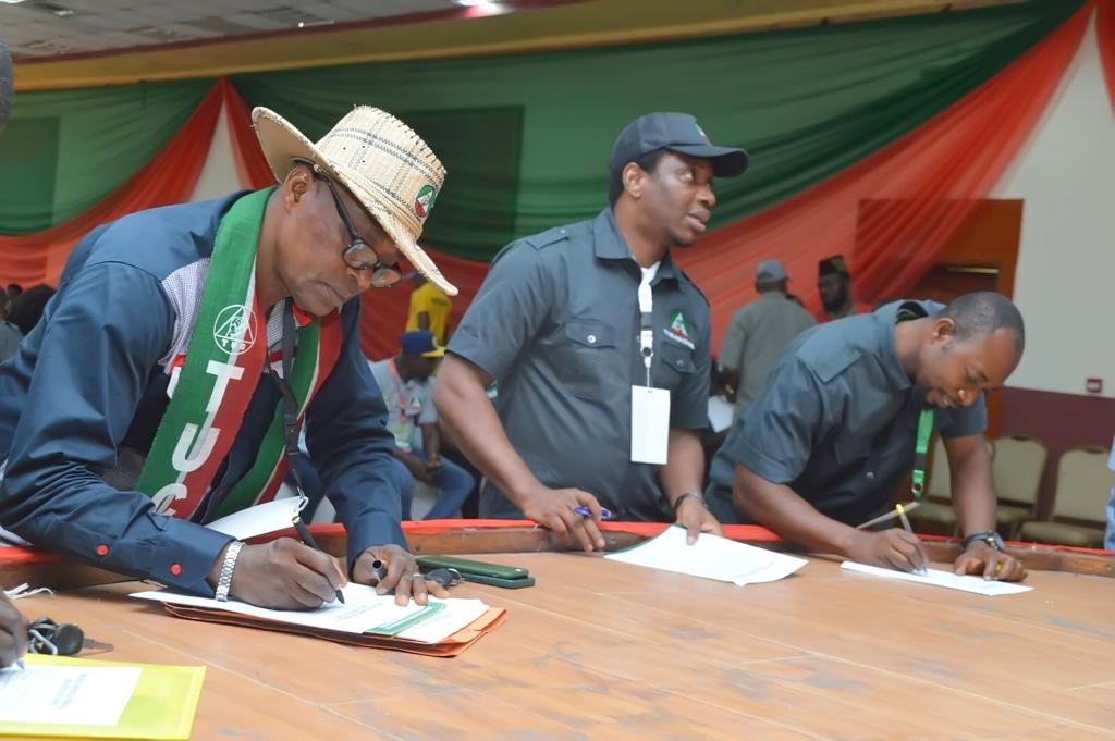 Vote credible personalities come 2023 general elections, TUC urges Nigerians (photos)