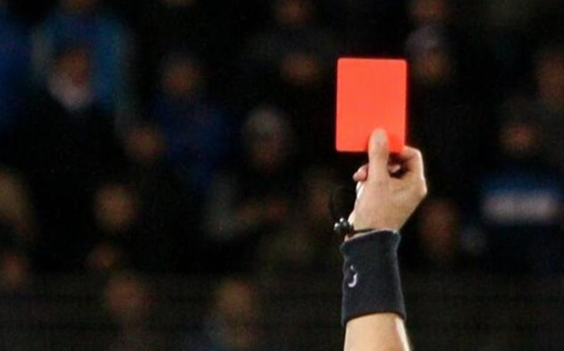 World Cup-bound referee issues 10 red cards in fiery football match final