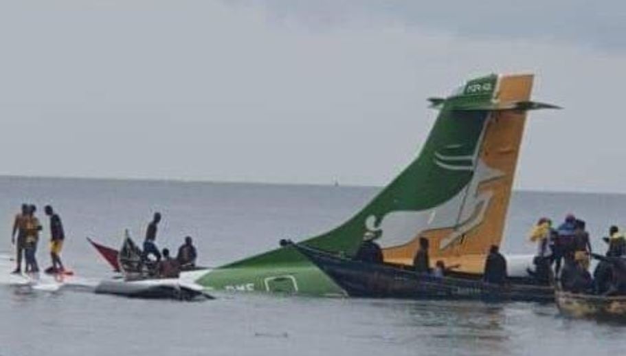 Tanzanian plane crash-lands into Lake Victoria