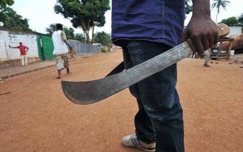Man chops wife to death with cutlass for touching his phone without permission