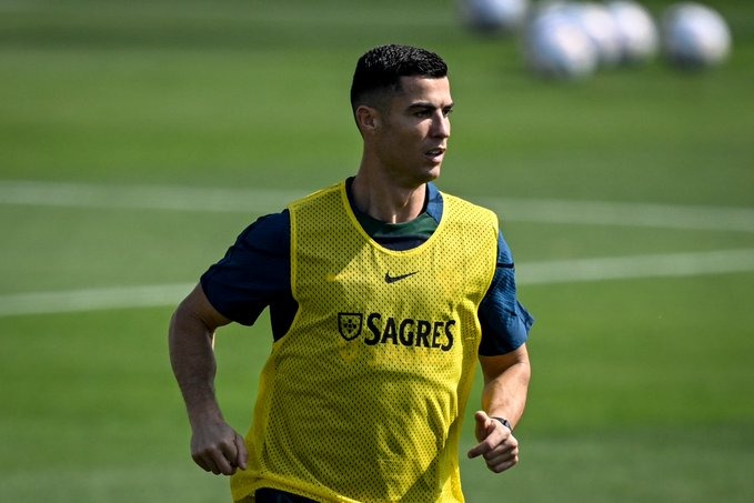 Saudi giants, Al Nassr offers Cristiano Ronaldo £62 million-a-year deal