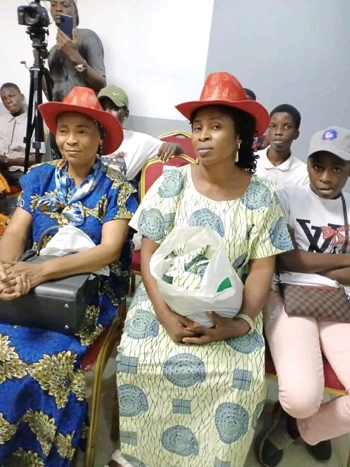 Richard Akinnola Foundation empowers widows, children of late journalists, activists (PHOTOS)