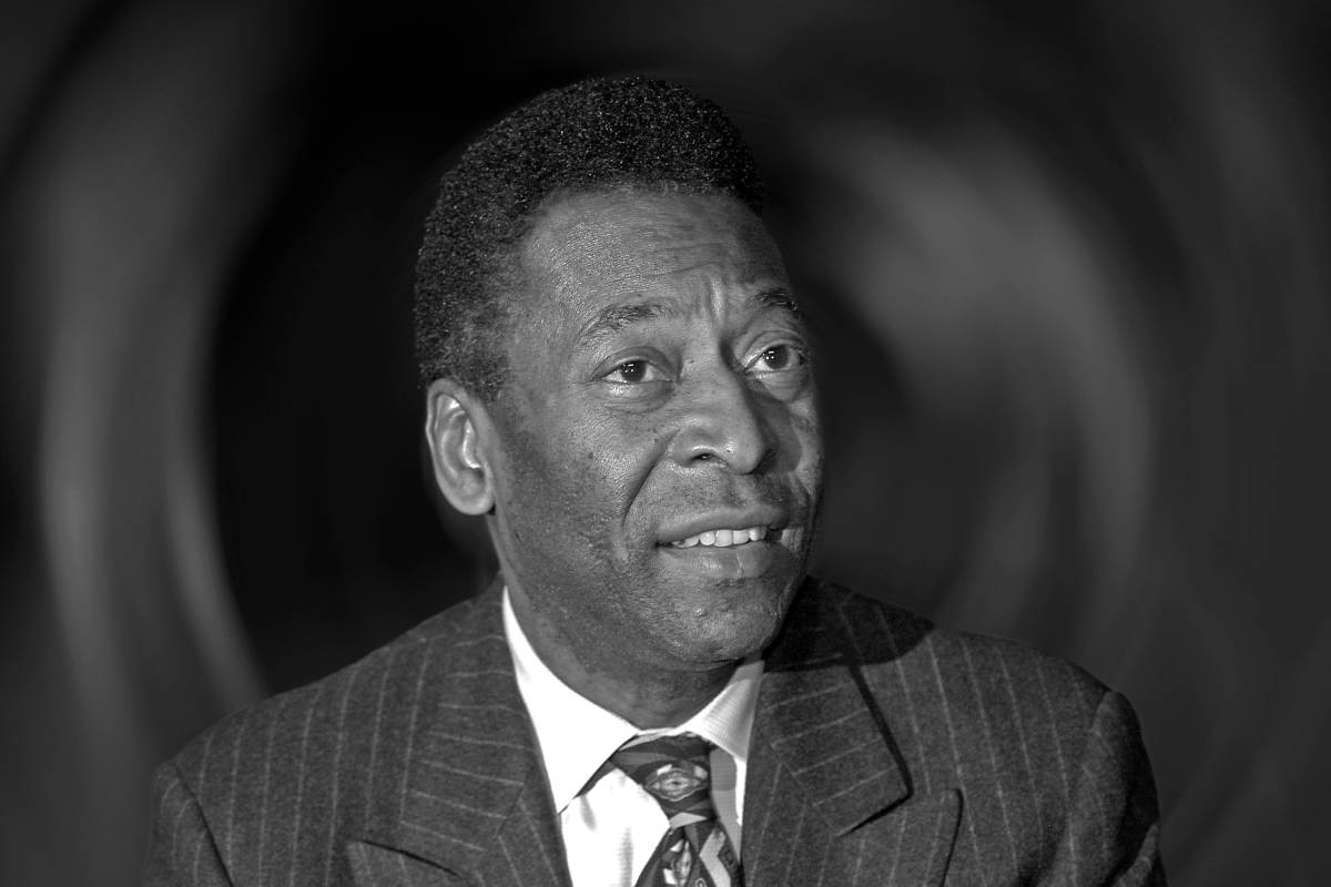 Pele turned football into art, entertainment – Neymar