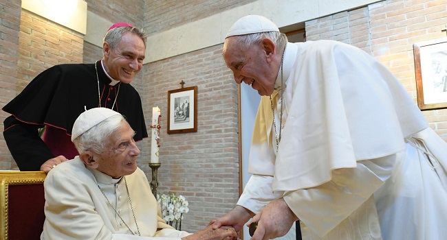 Benedict XVI to be buried on January 5, Pope Francis to lead funeral