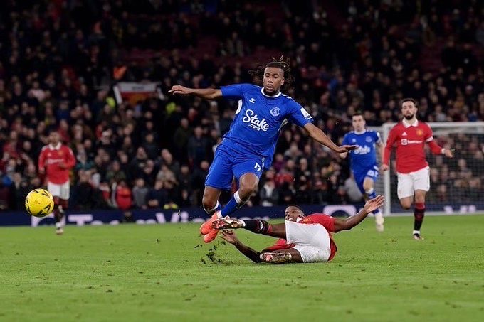 EPL: Alex Iwobi’s return date revealed by Everton’s Medics