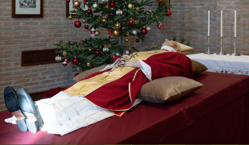 PHOTOS: Body of late Pope Benedict XVI displayed in chapel for private visits