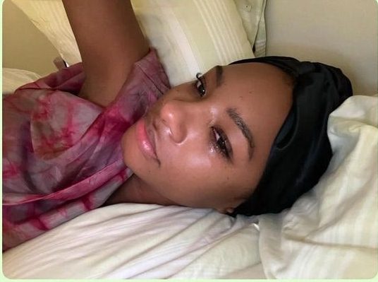 Speculations as Temi Otedola is seen in tears, pens cryptic quote