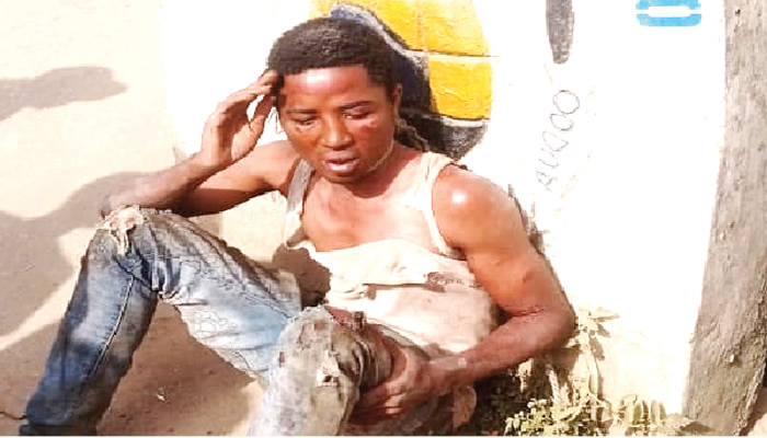 How motorist dragged traffic robber on Lagos road