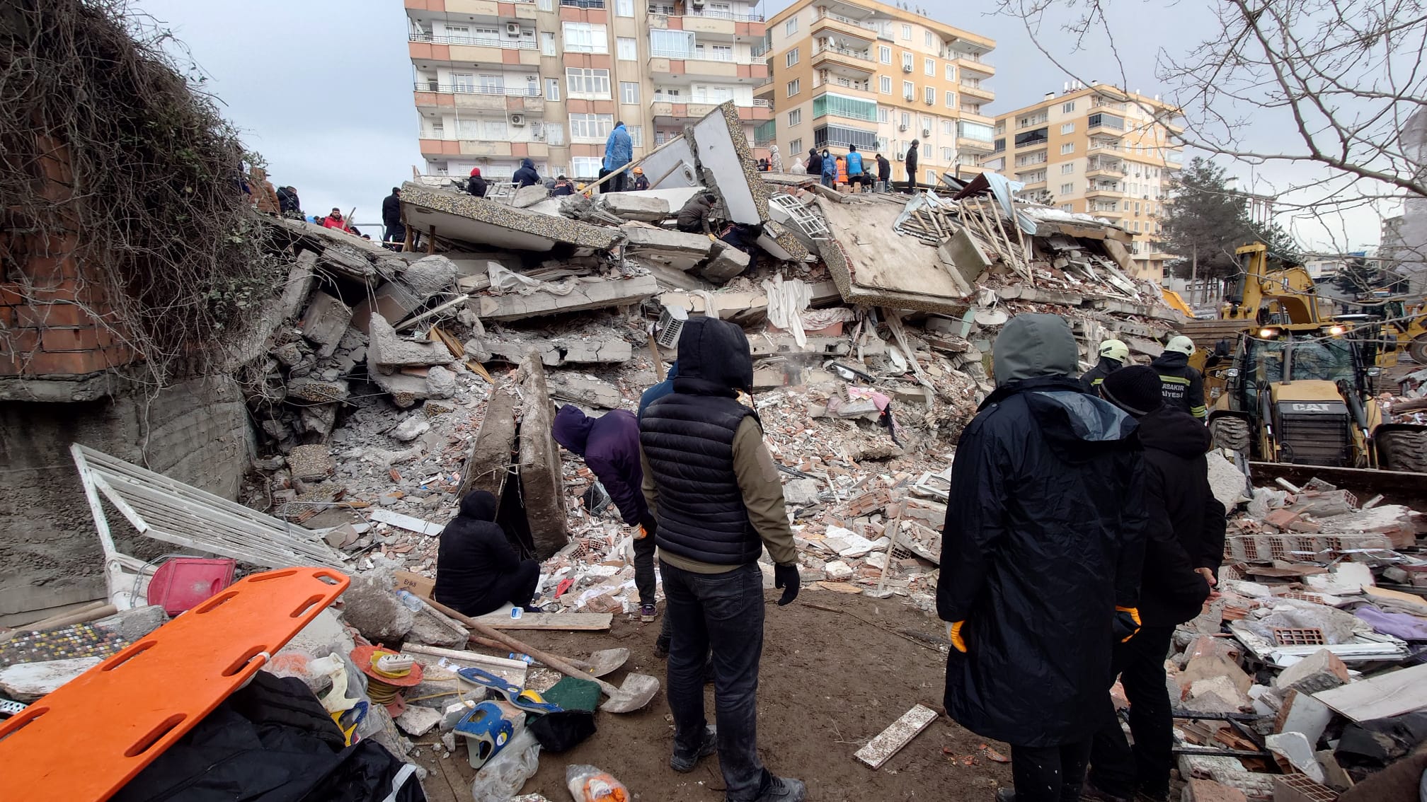 Turkey Earthquake: Death toll rises to over 5, 000 with many persons still trapped