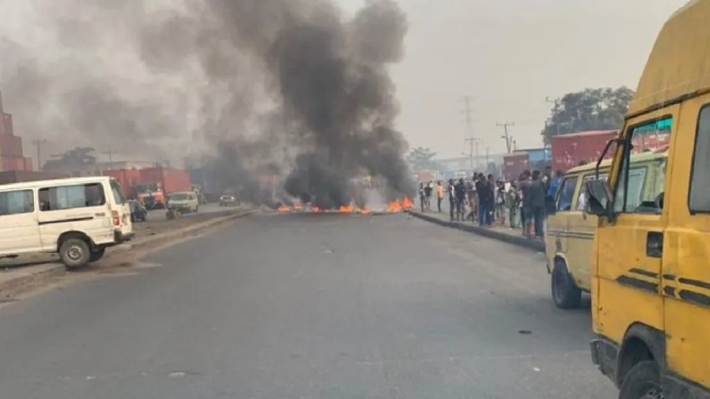 Police disperse hoodlums as normalcy return to Ketu-Ojota areas of Lagos