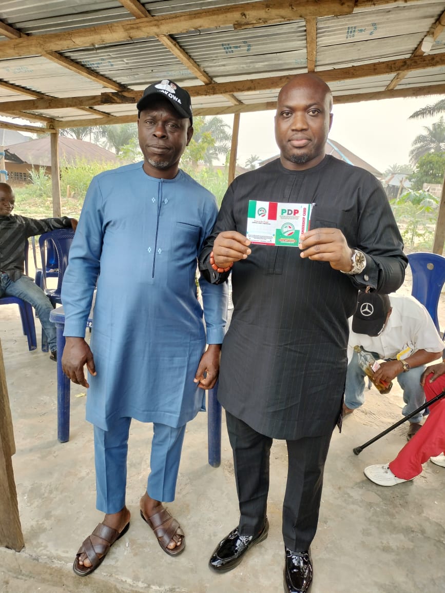 Delta: Ex-Scribe of APC, Ovuakporie formally laces boots with PDP