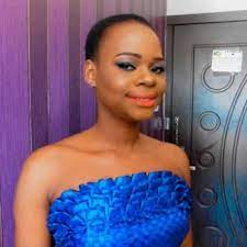 Bread seller turned model, Jumoke Orisaguna spotted on runway at fashion show
