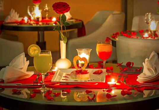 Valentine: Nigerians compelled to prioritise, save, as cash crisis persists