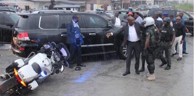 Just In: Many sustain injuries as thugs attack LP guber candidate’s convoy