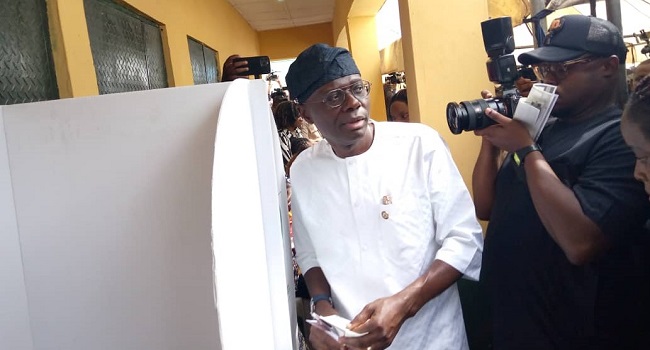 Tinubu, Sanwo-Olu votes, urge Nigerians to go out and vote peacefully (PHOTOS)