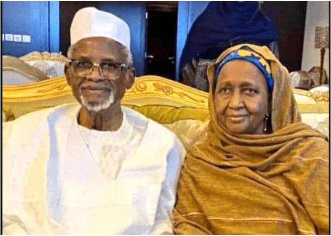 SAD! Aminu Dantata’s wife, Hajiya Rabi, reportedly dies in Saudi Arabia