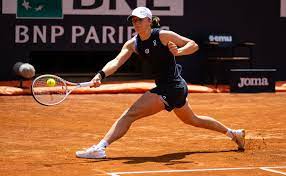 Italian Open: Swiatek, Djokovic breeze into  round of 16