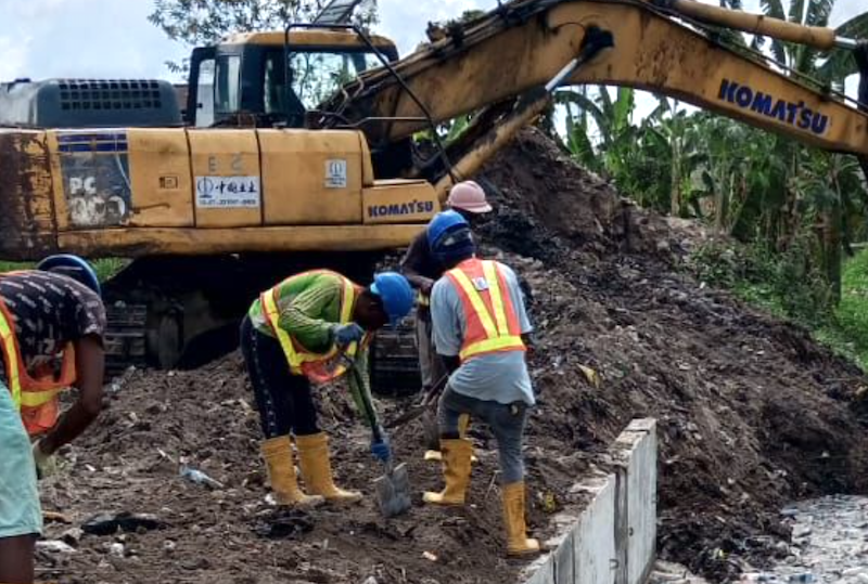 On why Gov Okowa did not construct roads in Warri