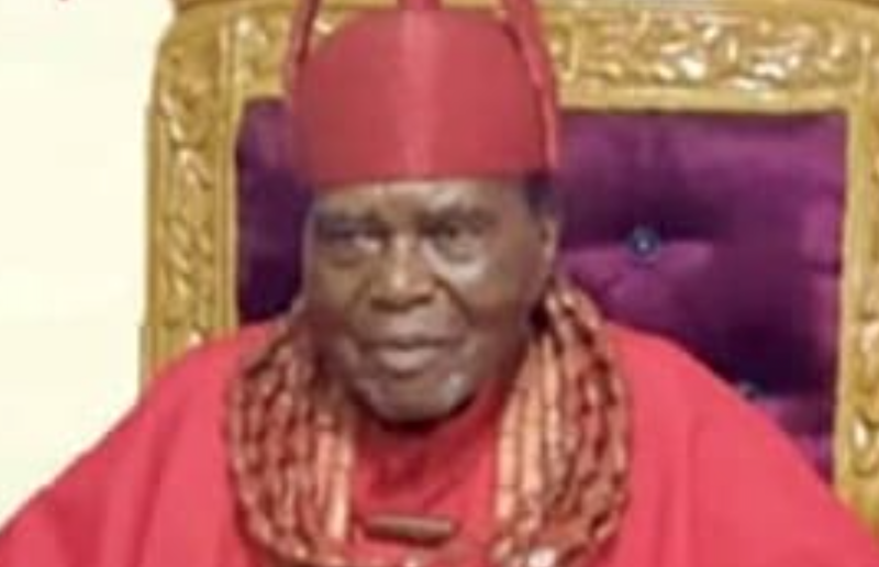 Macaulay Ovbagbedia emerges 13th Ohworode of Olomu Kingdom