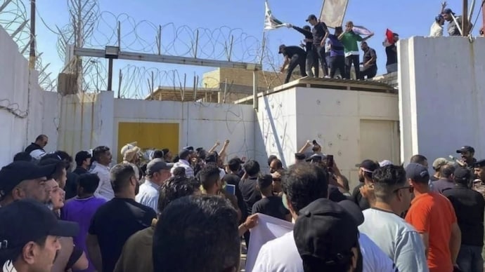 Iraqi protesters storm Swedish embassy in Baghdad over Quran burning