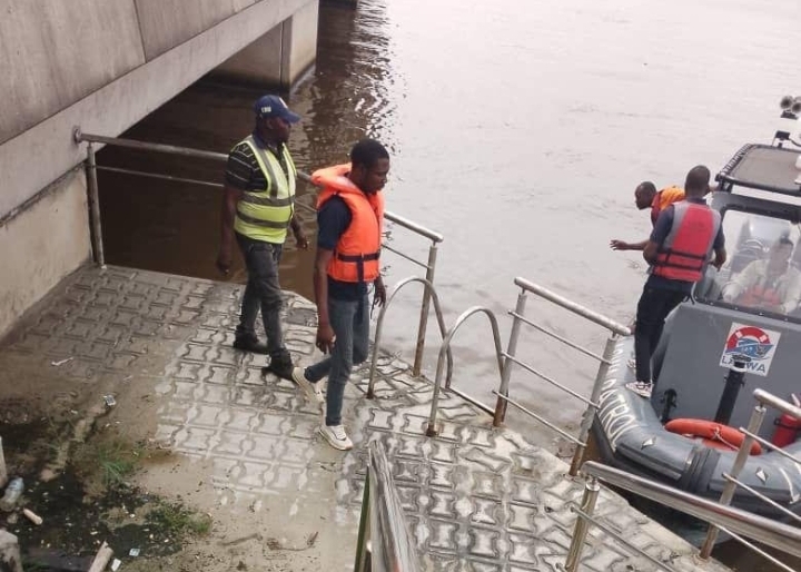 Rescue team recovers man’s dead body from Lagos lagoon