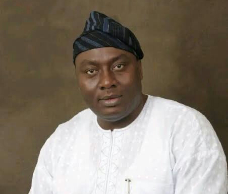 Governance in auto reverse as Osun Commissioner appoints 21 aides