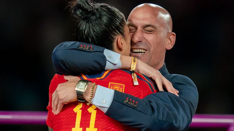 Kiss scandal: Spanish FA makes U-turn, says Rubiales must resign