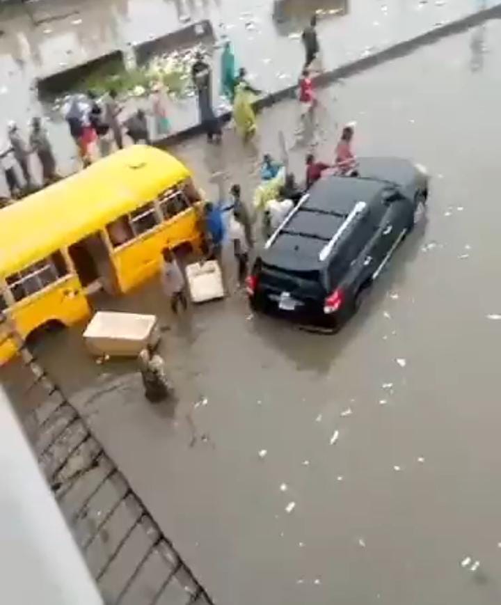 Heavy downpour submerges homes, streets in Lagos