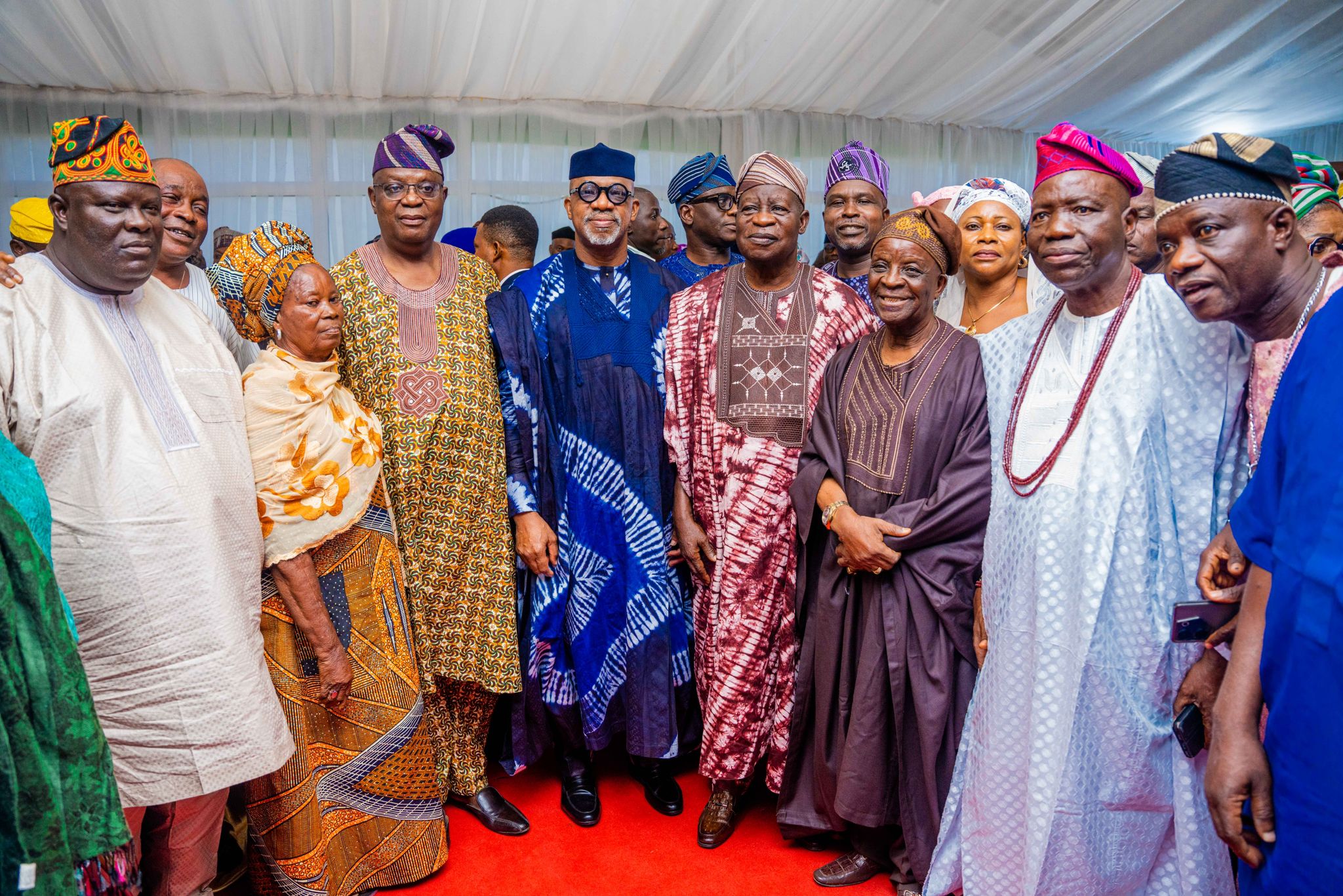 Ogun former governor, Amosun’s loyalists rejoin APC, teamup with Abiodun