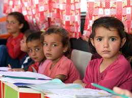 Syrian Children return to school amid deep economic crisis