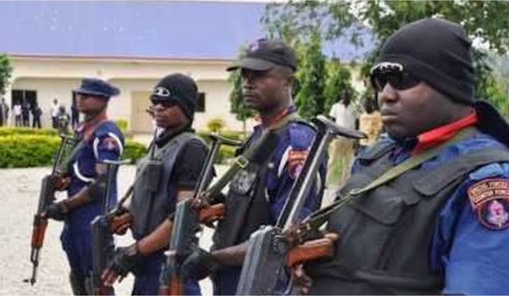 Just in: Abuja boils as NSCDC Officers shoot secondary school students
