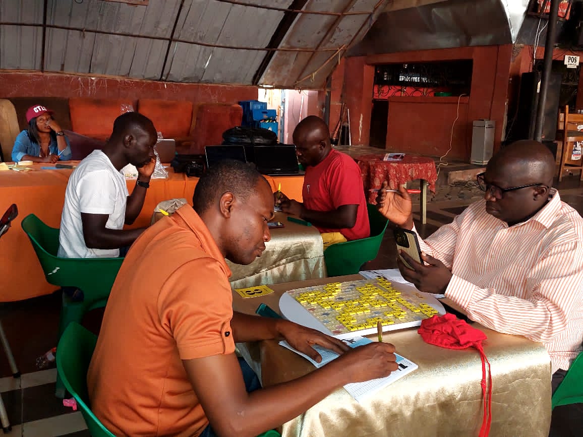 Boards and Buffett retreat, a new, bright begining of scrabble on The Plateau