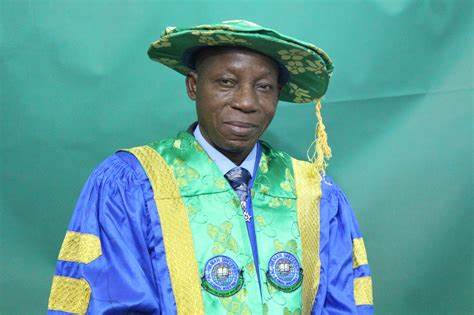 Insecurity: VC advises parents against buying costly phones for students