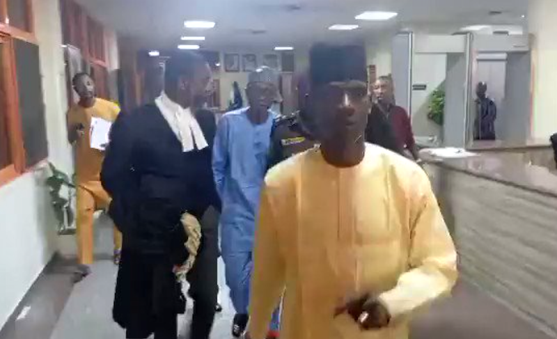 VIDEO: Watch moments prison warders whisked Emefiele away to Kuje