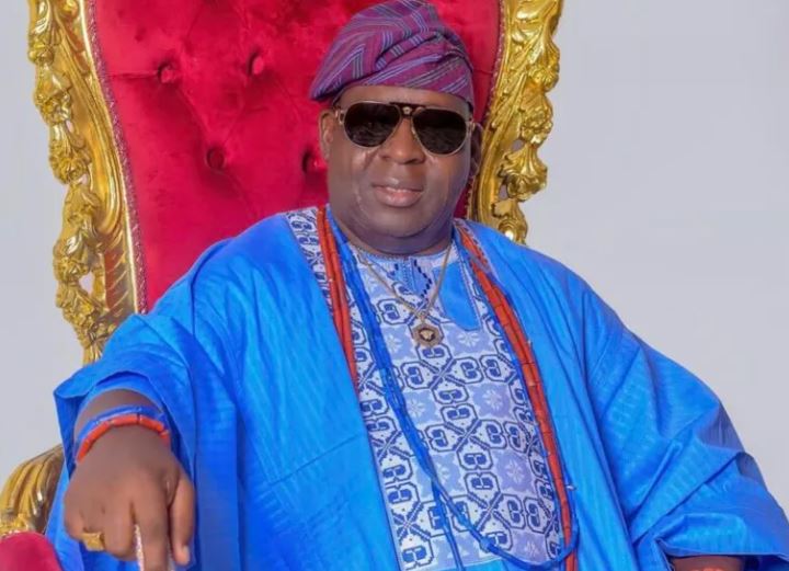 Oyebola becomes 30th Aseyin of Iseyin, gets staff of office
