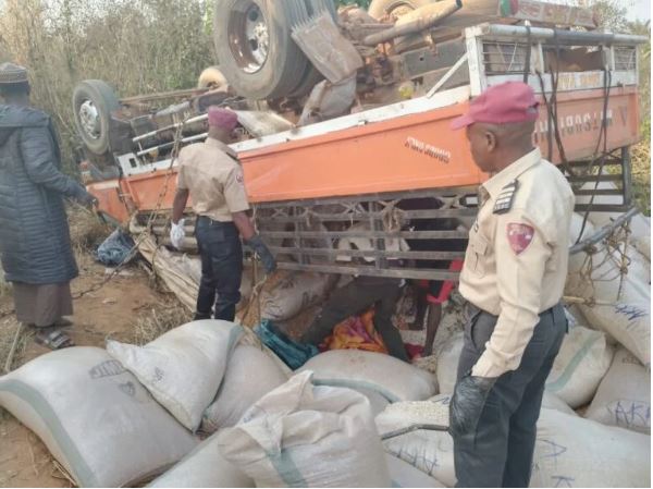 Lone accident claims 9 lives in Osun