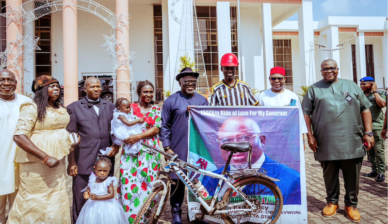 Oborevwori receives man who cycled from Yobe to Delta