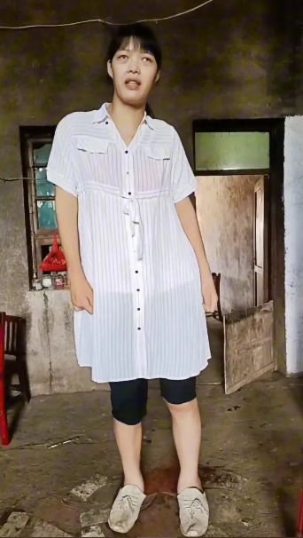 SAD! World’s tallest woman’ dies at 23+Photos
