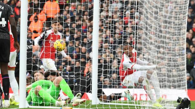 Arsenal reignites Premier League title bid