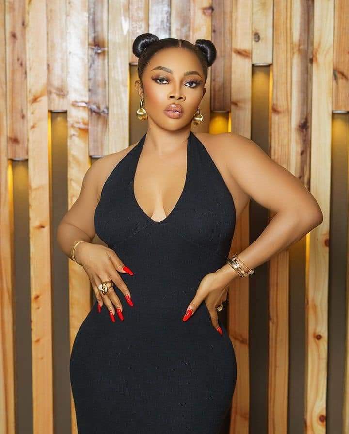 Toke Makinwa reveals favorite body part