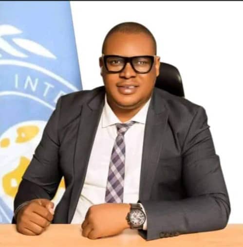 Palaver in the church: Banker unlawfully detained in SIU despite court order to free him