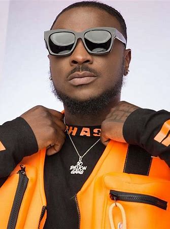Peruzzi vows to sue influencer over fake scandalous tweet involving him and Chioma