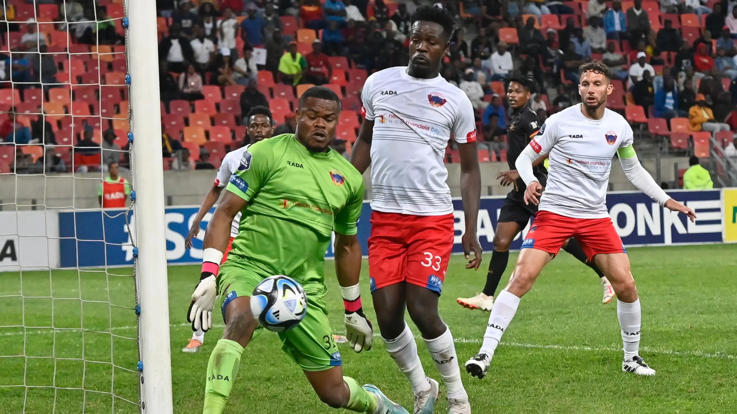 Former Bafana Bafana goalie, Heredia knocks Kaizer Chiefs for snubbing Nwabali