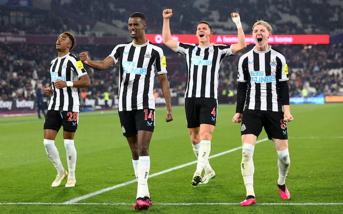 EPL: Isak fires brace as Newcastle thrash Tottenham 4-0 at St James’ park