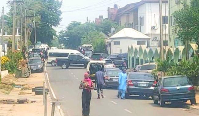 Just in: EFCC mounts surveillance on Ex-Governor Yahaya Bello’s house in Abuja