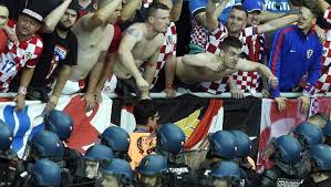 Croatian police arrest  50 persons after football violence erupted in Split