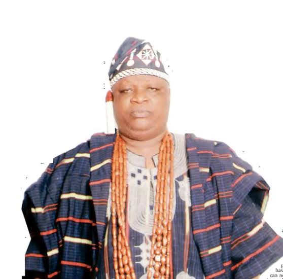 Lagos Commissioner commiserates with Osolo royal family